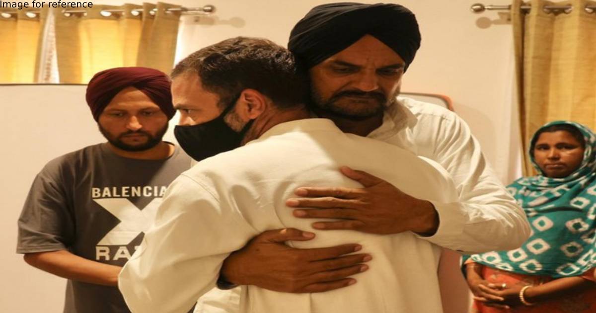 Rahul Gandhi meets Sidhu Moose Wala's family in Punjab
